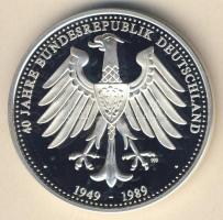 Németország 1989. "A Szövetségi Hadsereg bevezetése" Ag 20g emlékérem T:PP