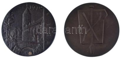 1970. 2db egyoldalas, öntött fém emlékérem dísztokban (100mm) T:Xf