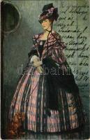 1918 Aus alter Zeit / Lady art postcard. Verlag Hermann Wolff K. 1106. s: Julie Wolfthorn