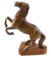 Bronz ló szobor, fa talapzaton, jelzés nélkül, szép állapotban, m: 25 cm