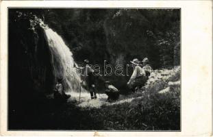 1929 Lillafüred, Szinvai kis vízesés, cserkészek / Hungarian scouts (szakadás / tear)