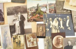 Vegyes fotó tétel, közte sok keményhátú fotó és militária téma, 20 db