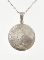 Ezüst(Ag) lánc kerek medállal, jelzett, h: 40 cm, nettó: 5,2 g