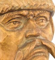 Csorvássy István (1912-1986): Székely férfi. Faragott fal, akasztható, jelzett, kis kopással, m: 15,...