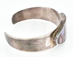 Ezüst(Ag) karperec gyöngyház berakással, jelzett, 6×5 cm, bruttó: 42,1 g