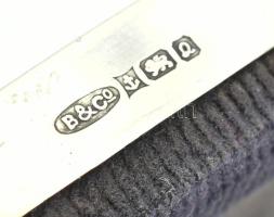 Ezüst(Ag) rátétes képkeret, jelzett, belső méret: 13,5×8,5 cm, külső méret: 16,5×11 cm