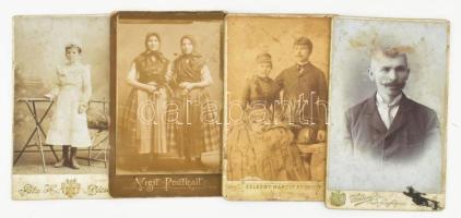cca 1900 Vizitkártyák (népviselet, elsőáldozó kislány, portrék), 4 db keményhátú fotó pécsi műtermekből, vegyes állapotban, 10,5x6,5 cm körül