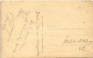 1933 Pozsony, Pressburg, Bratislava; Vaskutacska, csoportkép / Eisenbrünnel Teich (Eisenbründl) / Ze...