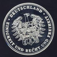 Németország DN "Alkotmány" Ag 15,2g emlékérem ismertető tanúsítvánnyal T:PP