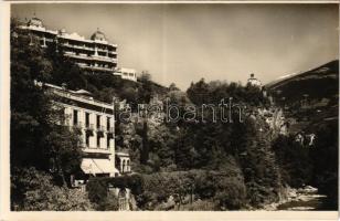 Merano, Meran (Südtirol); Passeggiata Gilf col Castello S. Zeno / castle