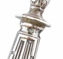 Ezüst (Ag) cukorszóró kanál, jelzéssel, h: 16,5 cm, nettó: 30 g