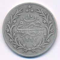Egyiptom 1293. (1885) 5Q Ag "II. Abdul-Hamid" T:VF
Egypt 1293. (1885) 5 Qirsh Ag "Ab...