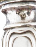 Ezüst (Ag) nyelű porcukorszóró kanál, jelzéssel, h: 19,5 cm, bruttó: 66 g