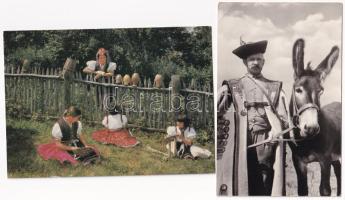12 db MODERN népviseletes képeslap / 12 modern folklore motive postcards