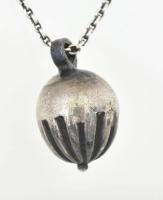 Ezüst (Ag) nyaklánc, medállal, jelzett, 11 g