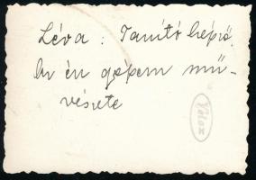 cca 1940 Léva látképe a tanítóképzővel, fotó, hátoldalon feliratozva, 4,5×6,5 cm
