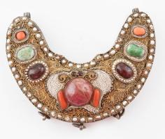 Nagy méretű nyakék dísz, medál szent szoborhoz Tibet/Sziám XIX./XX. sz. Ezüst és réz alapon igazgyön...