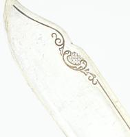 Ezüst (Ag) résszel díszített levélbontó kés, jelzéssel, h: 20,5 cm