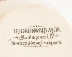 Ifj. Grünwald Mór étkészletéből származó porcelán sóborskínáló, jelzéssel, matricás, kis kopással, h...