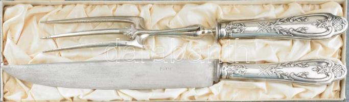 Ezüst (Ag) nyelű antik francia hús szervírozó készlet, jelzéssel, díszdobozban, h: 27-31 cm, bruttó:...