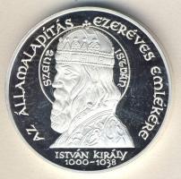 2001. "Az államalapítás ezeréves emlékére-Szt.István-Milleniumi zászlóátadás" ezüstözött f...