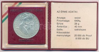 1984. 500Ft Ag "Nők évtizede" műbőr tokban, tanúsítvánnyal T:BU az érmét tartó műanyag elt...