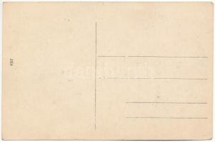 Lupény, Lupeni; Ilona bánya bejárata és csillék, iparvasút / mine entry, mine carts, industrial rail...