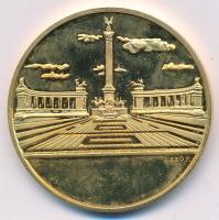 Lebó Ferenc (1960-) 1995. "A szabad szakszervezeti mozgalomért" aranyozott fém emlékérem &...