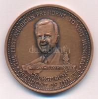 Bozó Gyula (1913-2004) 1989. "George Bush látogatása Magyarországon" kétoldalas bronz emlé...