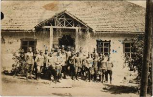 1917 Bukovina, Bucovina, Bukowina; osztrák-magyar katonák csoportja / WWI Austro-Hungarian K.u.K. military, group of soldiers. photo (fl)