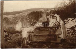 1926 Port National Roman. Vederi din Romania / Romanian folklore, lady with cow. Editura Socec & Co. No. 100. Din Colectia Radu Al. Bellio