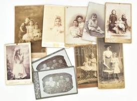 Vegyes régi gyerekfotó tétel, 10 db, vegyes állapotban, 16x10,5 cm és 21x13 cm között