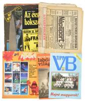 11 db labdarúgással és ökölvívással kapcsolatos sport újságok gyűjteménye. cca 1960-1986. Emlékezések Aranycsapat meccsekre, 1986 Tipp VB, stb