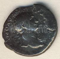 Római Császárság TRAIANUS 98-117. Denár Ag T:4+/4