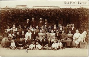 Baldóc, Baldócz-fürdő, Kúpele Baldovce; fürdő vendégek csoportképe / spa guests. group photo