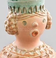 Kiss Roóz Ilona (1920-2010): Lány, magas süveggel. Nagy méretű mázas kerámia, jelzett, hibátlan m: 5...