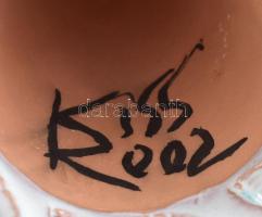 Kiss Roóz Ilona (1920-2010): Anya. lányával. Mázas kerámia, jelzett, hibátlan m: 22 cm