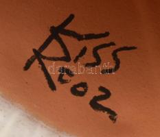 Kiss Roóz Ilona (1920-2010): Éneklő lányok dézsával. Mázas kerámia, jelzett, hibátlan m: 19 cm