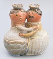 Kiss Roóz Ilona (1920-2010): Éneklő pár. Mázas kerámia, jelzett, hibátlan m: 18x16 cm