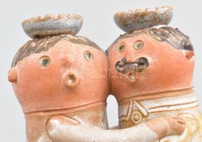 Kiss Roóz Ilona (1920-2010): Éneklő pár. Mázas kerámia, jelzett, hibátlan m: 18x16 cm