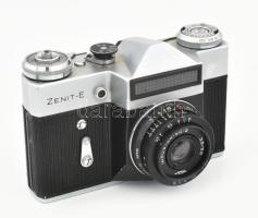 2 db Zenit fényképezőgép: Zenit-E Industar 50-2 3,5/50 objektívvel + Zenit ttl Industar 50-2 3,5/50 ...