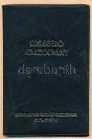 1977 Arcképes újságíró igazolvány, tagdíjbélyegekkel