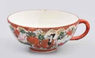 Japán, kézzel festett teás csésze aljjal. Apró hajszál repedéssel