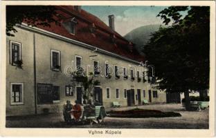 1935 Vihnye, Vihnyefürdő, Kúpele Vyhne; utca, üzletek, bazár / street view, shops