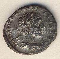 Római Császárság ELAGABALUS 218-222. Denár Ag T:3