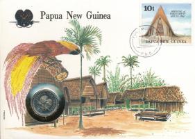 Pápua Új-Guinea 1975. 10t Cu-Ni felbélyegzett borítékban, bélyegzéssel, német nyelvű tájékoztatóval T:UNC Papua New Guinea 1975. 10 Toea Cu-Ni in envelope with stamp, cancellation and a prospectus in german C:UNC