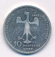 Németország 1995F 10M Ag "III. Henrik szász herceg" T:AU kis ph. 
Germany 1995F 10 Mark A...