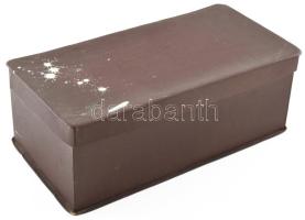 cca 1948-1978 Szalvéta-gyűjtemény dobozban, kb. 300 db, doboz mérete: 37,5x19,5x13,5 cm