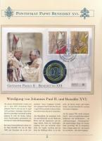 Vatikán 2005. "II. János Pál és XVI. Benedek találkozása" emlékérem sorszámozott, felbélyegzett borítékban, elsőnapi bélyegzéssel, nagyalakú német nyelvű tájékoztatóval T:UNC Vatican 2005. "John Paul II and Benedict XVI 's meeting" commemorative medallion in serial numbered envelope with stamp, first day cancellation and with a large information sheet in German C:UNC