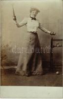 1901 Schönheiderhammer, Boytha Lolo hölgy teniszütővel és labdákkal / lady with tennis racket and balls. sport photo (EB)